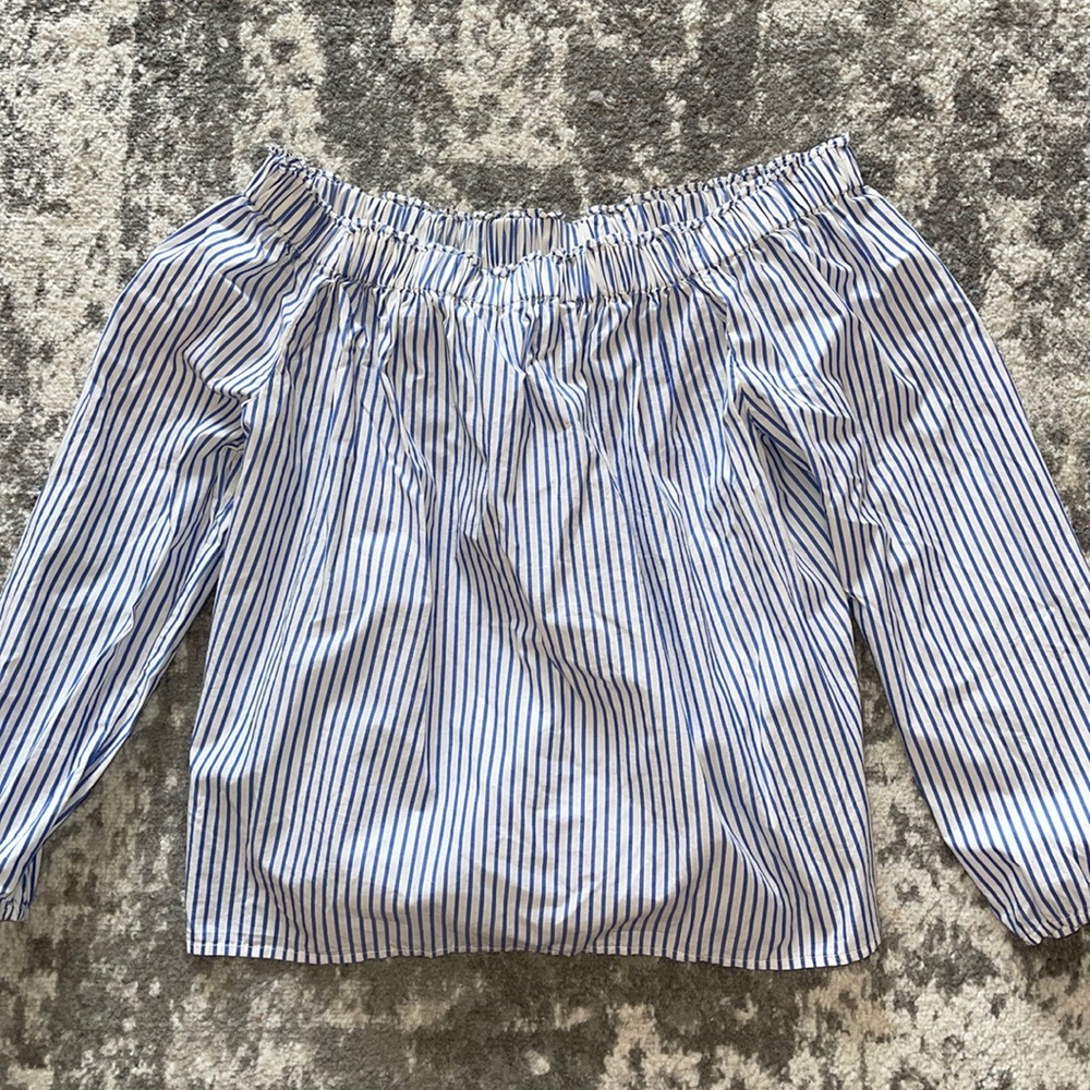 GAP Off Shoulder Top